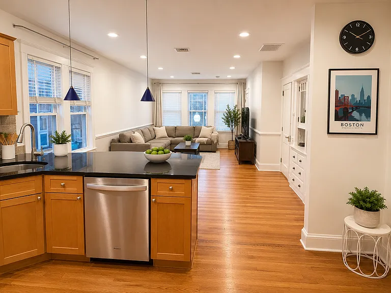 772 Centre St #3 — Photo 2