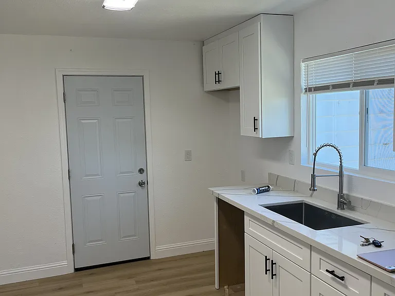814 Carpino Ave — Photo 5