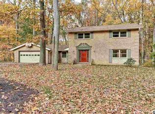 1370 Swope Dr, Boiling Springs, PA 17007