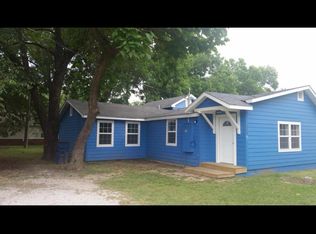 625 1/2 W Tahlequah Ave, Vinita, OK 74301