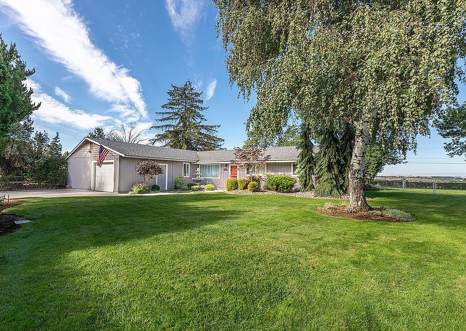 1st image of 4450 Circle Pl NE