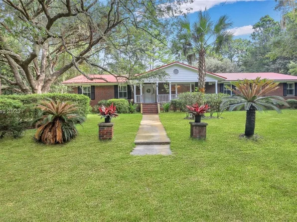 7 Blue Heron Circle, Beaufort, SC 29907