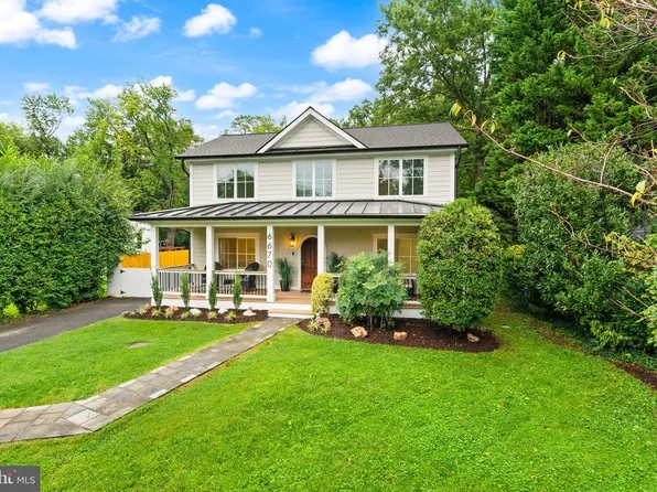 6670 Barrett Rd, Falls Church, VA 22042