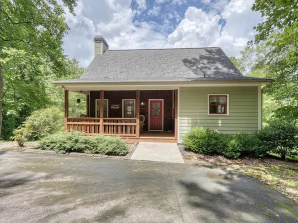 105 Evergreen Rd, Hiawassee, GA 30546