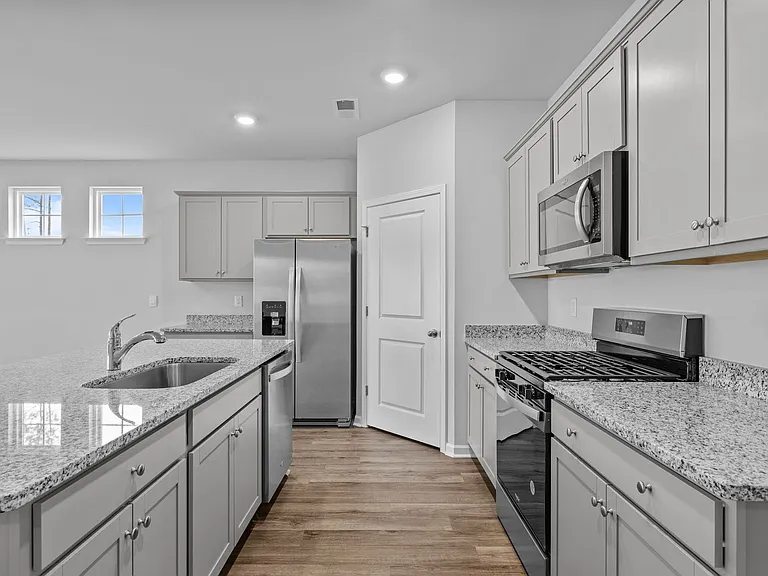 201 Jones Ridge Ln — Photo 6