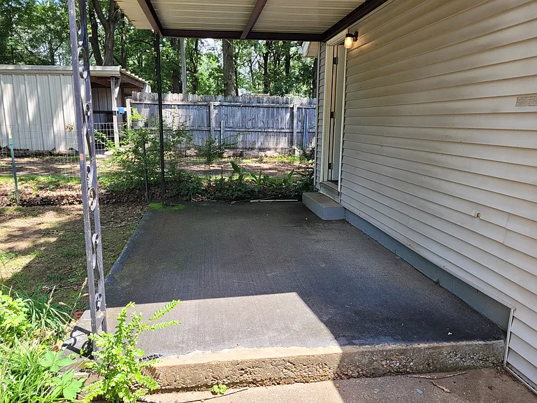 Good sized covered patio