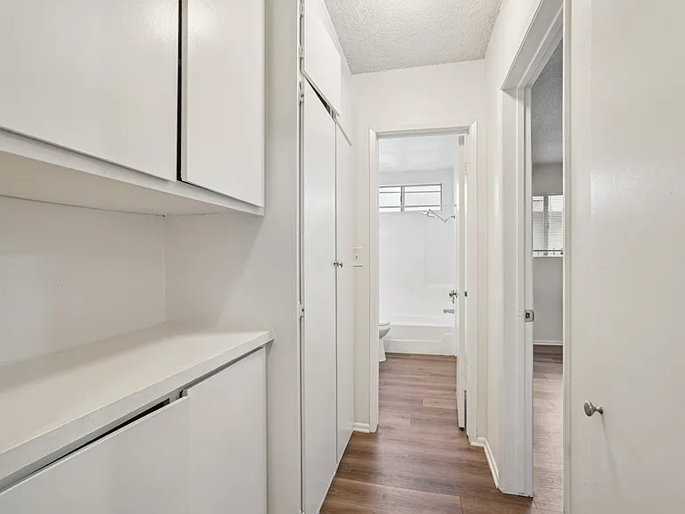 3748 Midvale — Photo 10