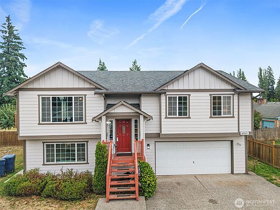 5th image of 4903 84th Street NE