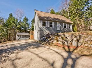 28 Campbell Dr, Bridgton, ME 04009