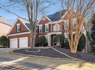 4284 Balmoral Glen Dr, Berkeley Lake, GA 30092
