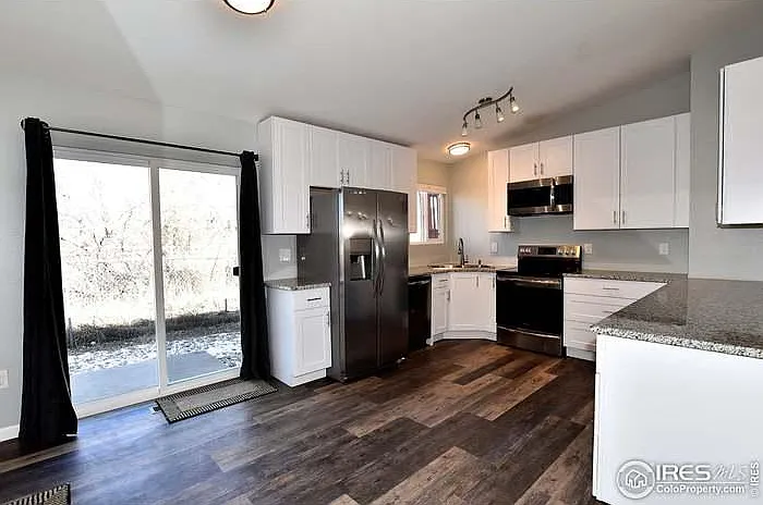 2303 Eagle Dr — Photo 4