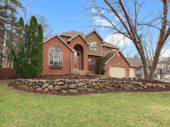 12763 Dover Dr, Apple Valley, MN 55124