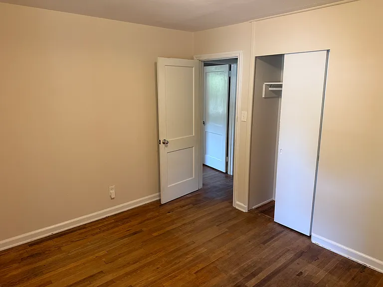 2325 Glascock St — Photo 14