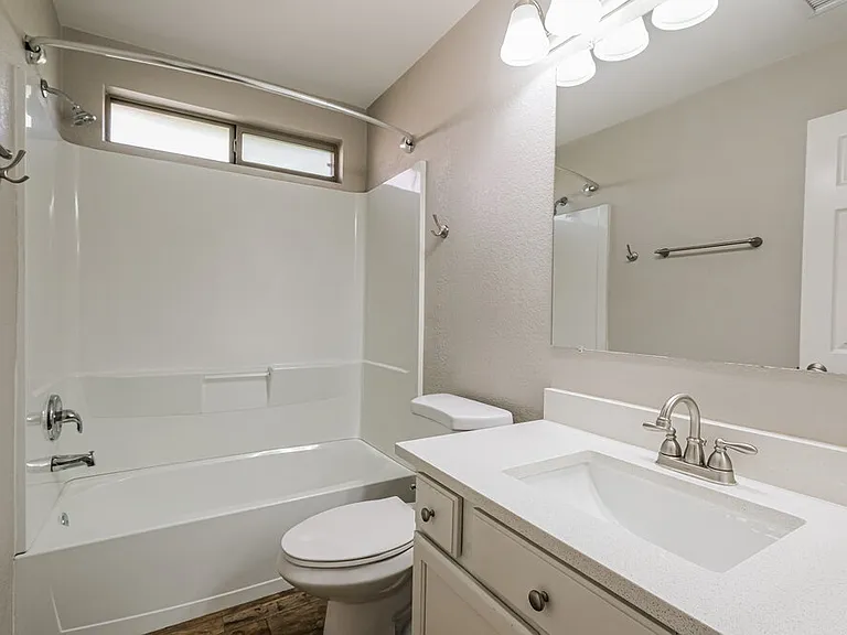 10898 W Alvarado Rd — Photo 15