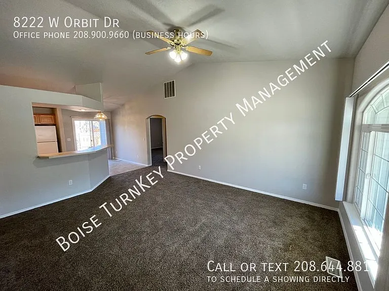 8222 W Orbit Dr — Photo 3