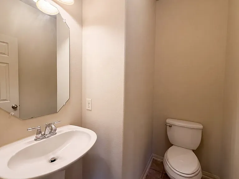 4715 Autumn Pine Ln — Photo 21