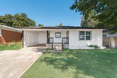 725 W Brock St — Photo 17