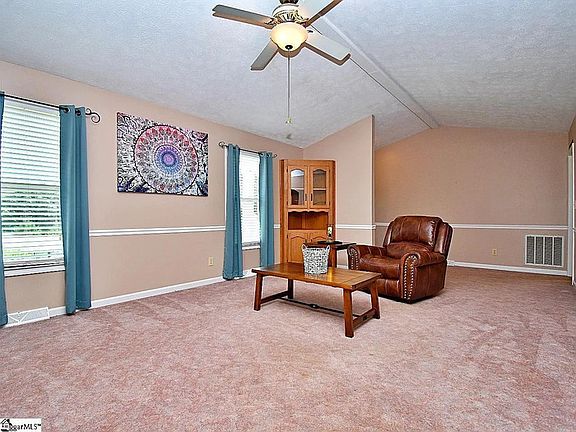 5th image of 713 Lindal Ct
