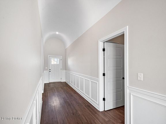 5th image of 2021 Prestwick Pl