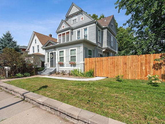 3rd image of 2104 Glenwood Ave