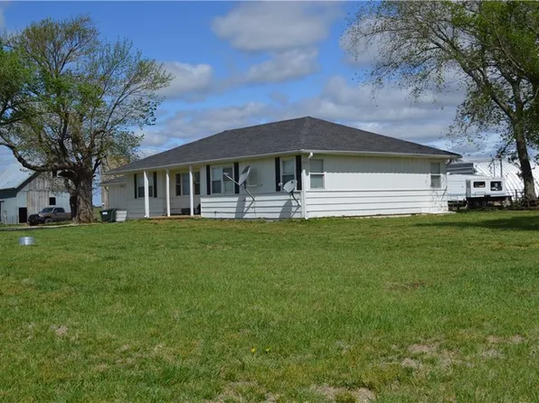 3587 Cloud Rd, Richmond, KS 66080
