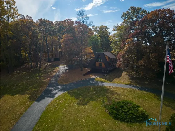 12249 County Rd N, Wauseon, OH 43567