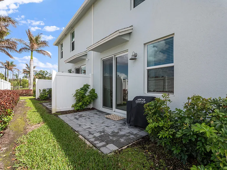 5612 SE Edgewater Cir — Photo 15