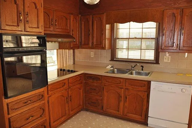 1145 Lanford Dr — Photo 7