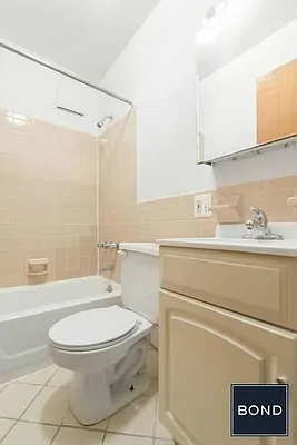 Rented by Bond New York | media 18