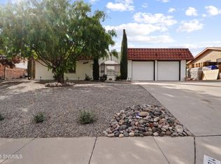 1714 Royal Dr, Las Cruces, NM 88011