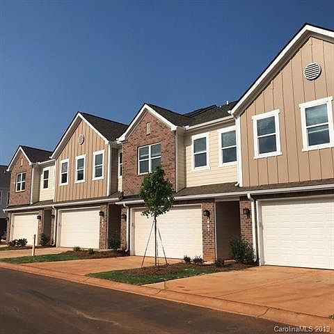 1st image of 165 Heritage Blvd #28