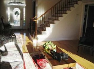 127 Newcomer Rd, South Charleston, WV 25309