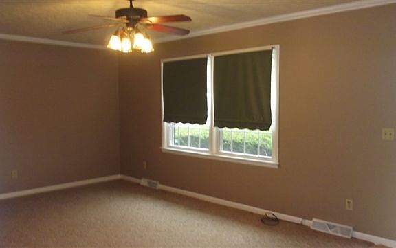 2nd image of 528 Hillcrest Dr
