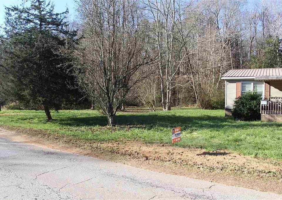 2nd image of 494 Hope Ave