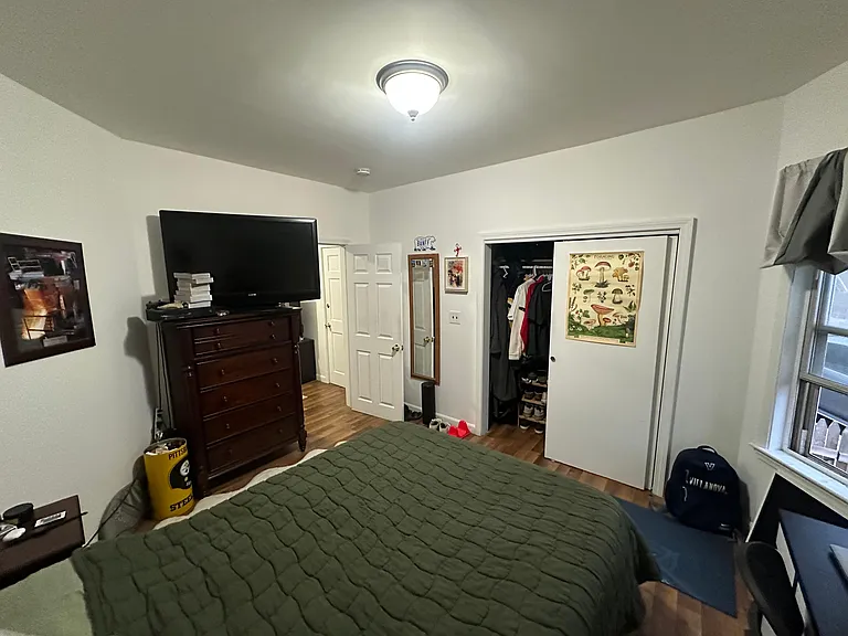 16 Leeds St #1 — Photo 4