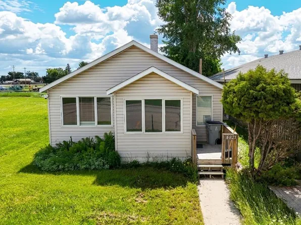 4821 N 51st Ave, High Prairie, AB T0G 1E0