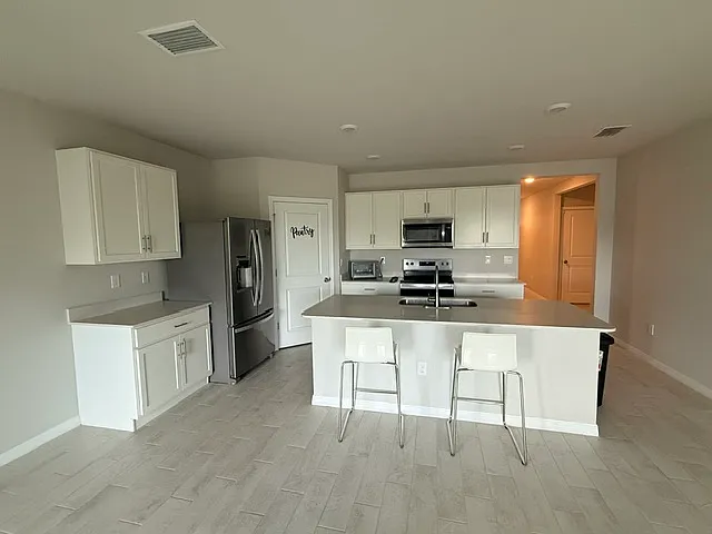 8043 Sherwood Cir — Photo 3