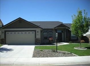 1011 N Scotney Ave, Meridian, ID 83642