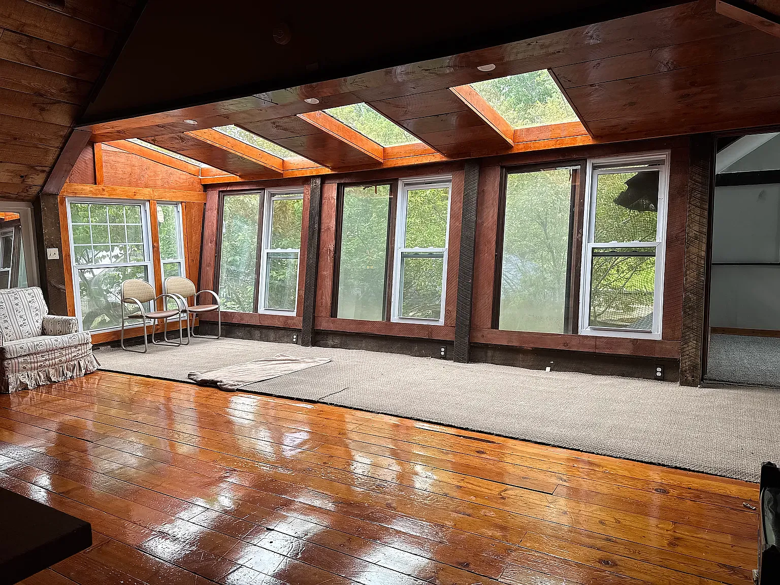 7 bed, 4000 sqft, $4,950 — Photo 2