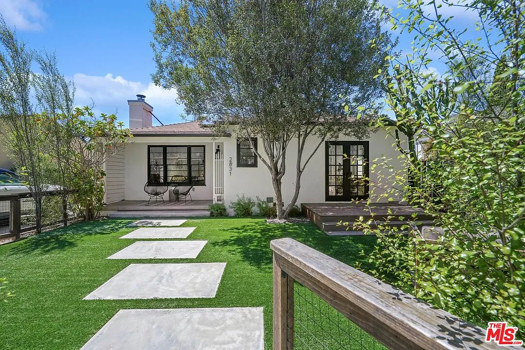3 bed, 3.0 bath, 1350 sqft, $6,495 — Photo 3