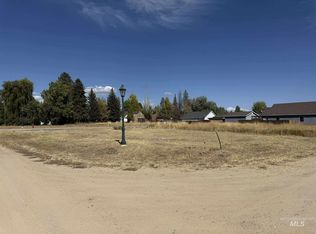 201 E Spruce Ave, Fairfield, ID 83327