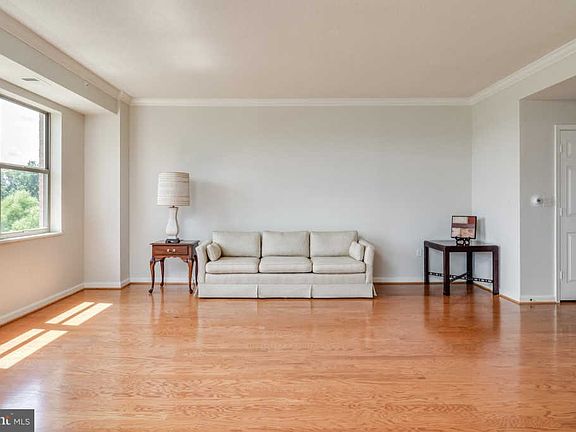 4th image of 19370 Magnolia Grove Sq Unit 209
