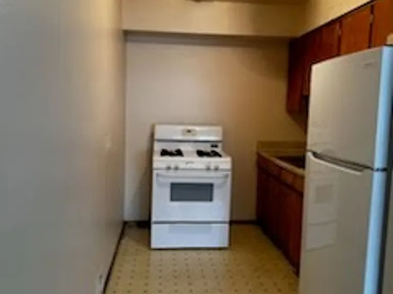 4800 W Hampton Ave — Photo 3