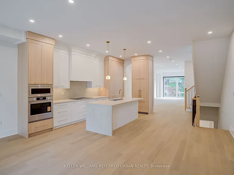 37 Wesley Ave — Photo 15