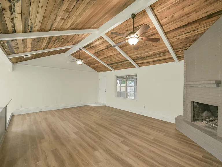 23122 Whispering Willow Dr — Photo 10