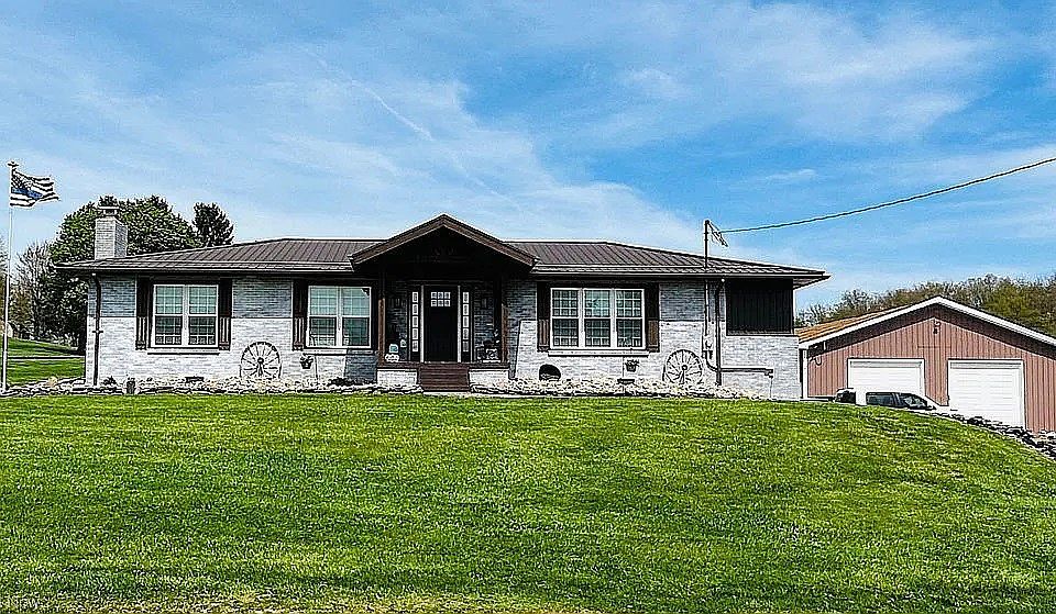 181 Meadowood Dr, New Cumberland, WV 26047 | Zillow