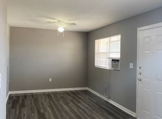 809 Ann Ave APT 110, Dallas, TX 75223