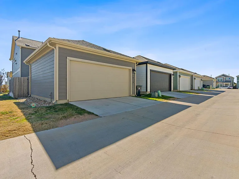 Dual car garage