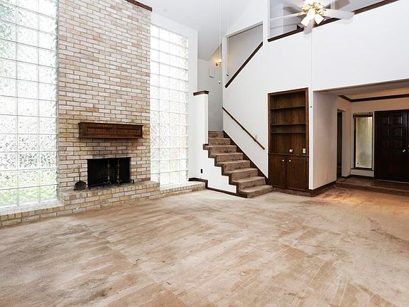 3rd image of 10715 Villa Lea Ln