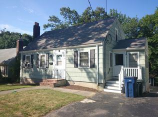 225 Saint Theresa Ave, West Roxbury, MA 02132